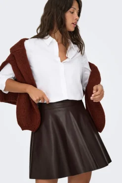 Falda corta piel vegana