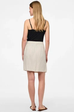 Falda corta tipo pareo