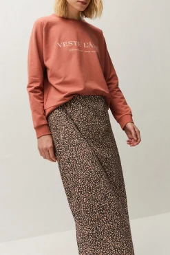 Falda estampada con goma