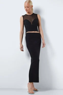 Falda larga al cuerpo