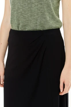 Falda larga evas&eacute;