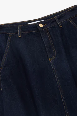 Falda midi de corte est&aacute;ndar