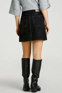 Falda mini regular fit denim