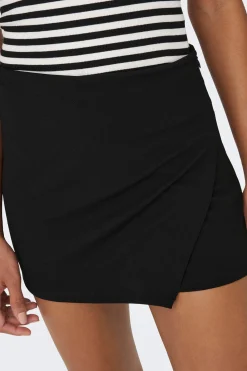 Falda pantal&oacute;n corta