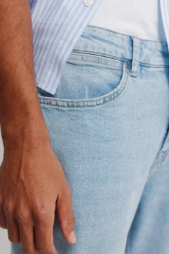 Jeans lavado claro slim fit