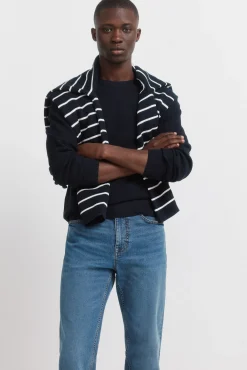 Jeans lavado medio oscuro skinny fit