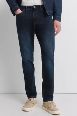 Jeans lavado oscuro slim fit
