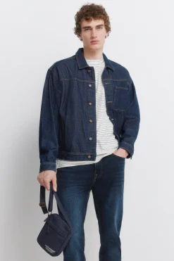 Jeans lavado oscuro slim fit