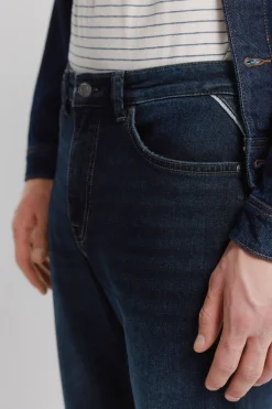 Jeans lavado oscuro slim fit