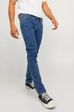 Jeans slim fit cl&aacute;sico