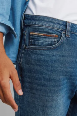 Jeans sobretintado regular fit