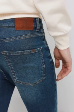 Jeans sobretintado slim fit