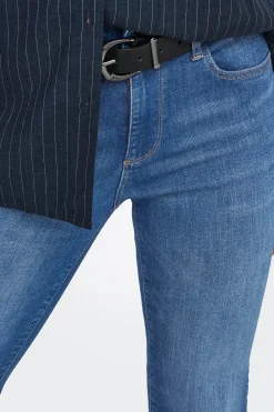 Jeans Straight Tiro Medio