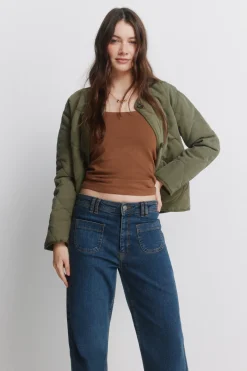 Jeans super flare de talle alto