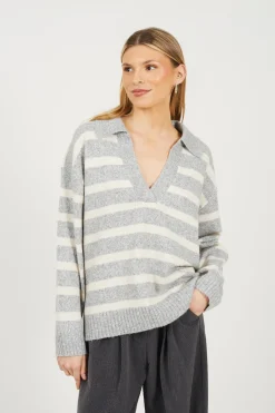 Jersey a rayas con cuello pico