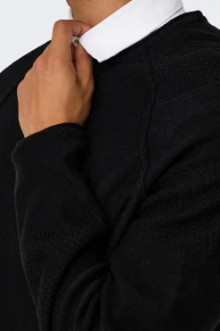 Jersey cuello redondo.