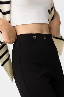 Leggings Flare con Botones Frontales