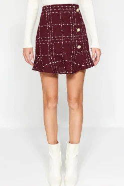 Minifalda con bajo de volantes