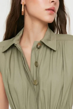 Mono sin mangas cuello camisa