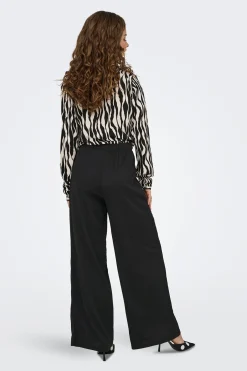 Pantal&oacute;n ancho textura