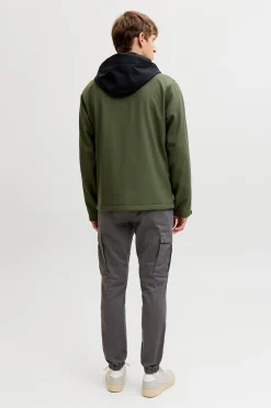 Pantal&oacute;n cargo slim fit