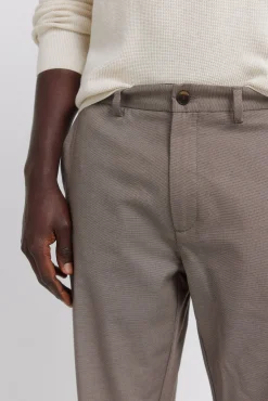 Pantal&oacute;n chino comfort fit