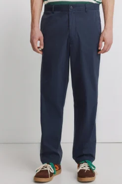 Pantal&oacute;n chino ligero relaxed fit