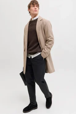 Pantalón chino regular tiro medio