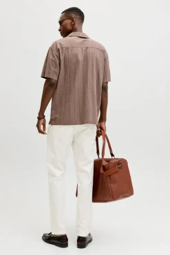 Pantal&oacute;n chino relaxed tiro medio