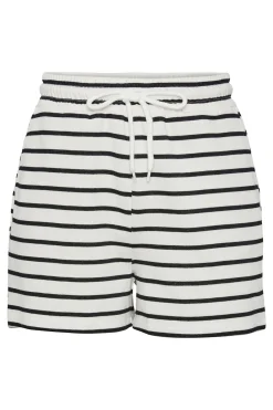 Pantal&oacute;n corto a rayas