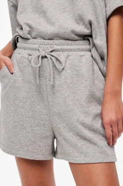 Pantal&oacute;n corto deportivo