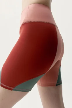 Pantal&oacute;n corto deportivo Darana coral rojo/verde