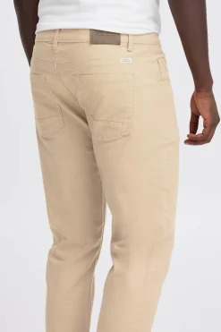 Pantal&oacute;n de corte regular