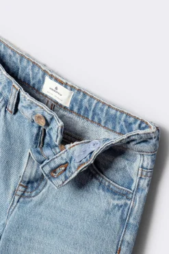 Pantal&oacute;n denim ligero ni&ntilde;o