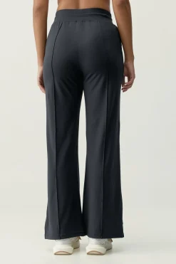 Pantal&oacute;n deportivo Leila Negro