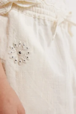 Pantal&oacute;n fluido con bordados ni&ntilde;a