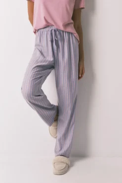 Pantal&oacute;n largo franela print rayas multicolor