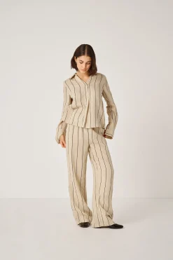 Pantal&oacute;n largo recto