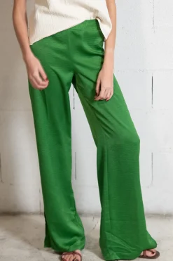 Pantal&oacute;n palazzo