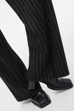 Pantal&oacute;n rayas tiro alto recto