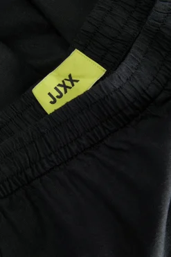 Pantal&oacute;n regular fit verano