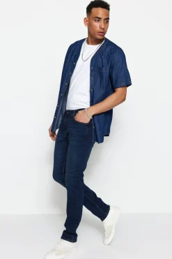 Pantal&oacute;n vaquero ajustado