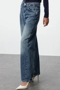 Pantal&oacute;n vaquero holgado