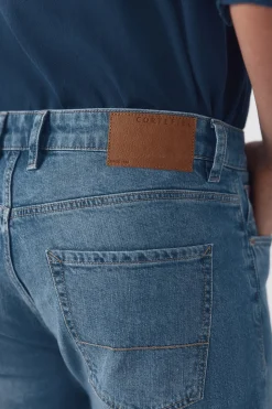 Pantal&oacute;n vaquero ligero regular fit