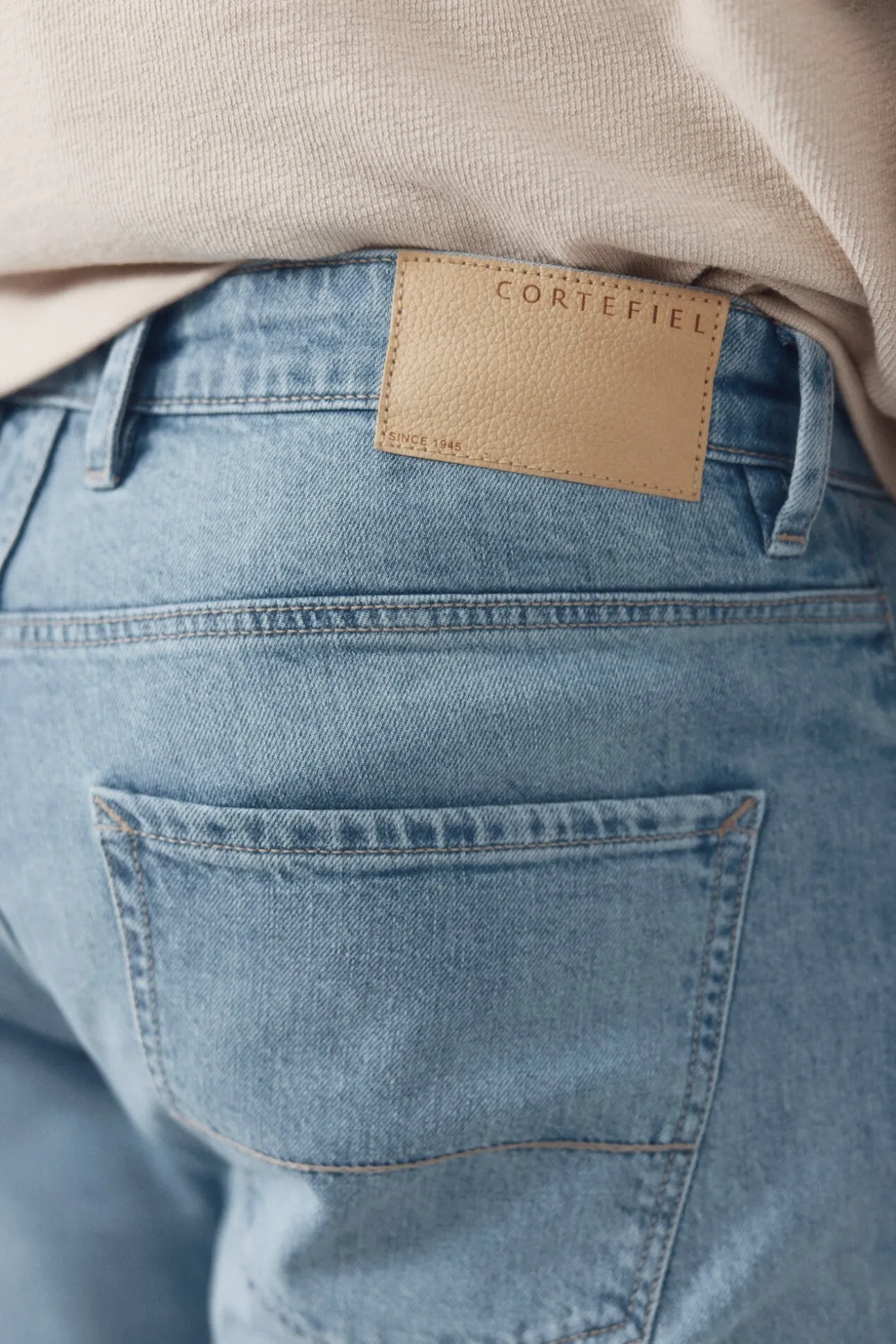 Pantalón vaquero ligero regular fit