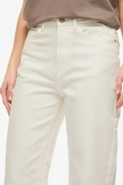 Pantalón vaquero recto con cintura alta