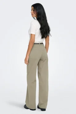 Pantal&oacute;n wide con cintur&oacute;n