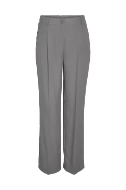 Pantalon estilo traje