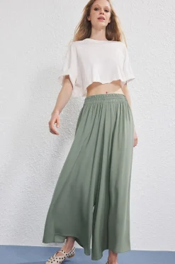 Pantalones anchos ligeros