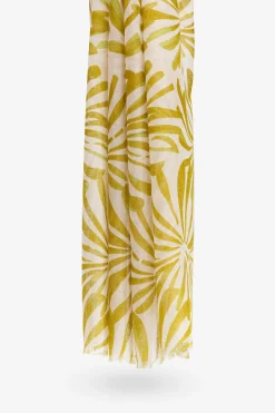 Pa&ntilde;uelo semitransparente con estampado floral